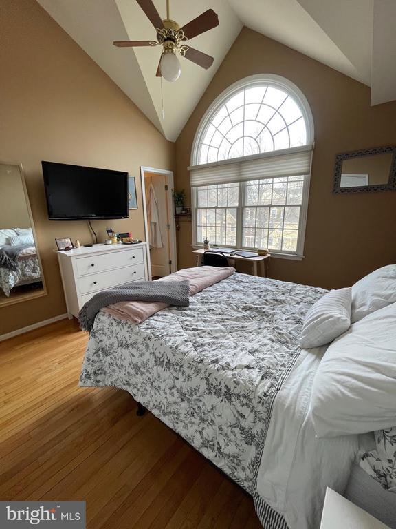 Building Photo - 1125 N Utah St