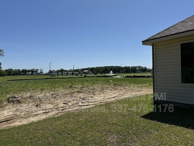 Building Photo - 231 S Lakepointe Dr