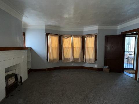 Building Photo - 2945 E 128th St