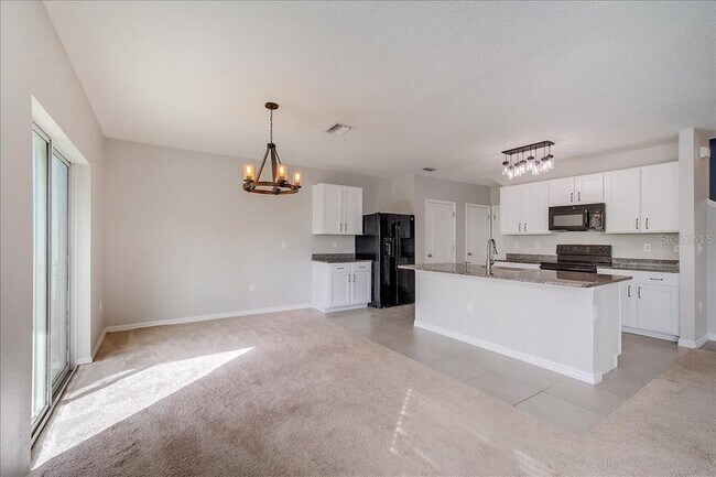 Building Photo - 4838 San Palermo Dr