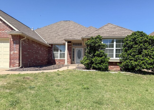 Building Photo - Gated in West Edmond! Storm Shelter! Tons of Space!