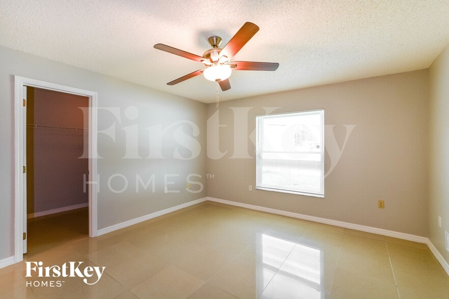 Building Photo - 307 Michigan Ln