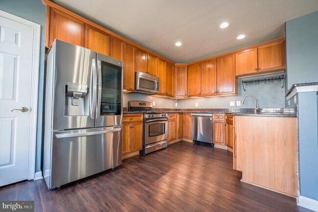 Building Photo - 4371 Palton Dr