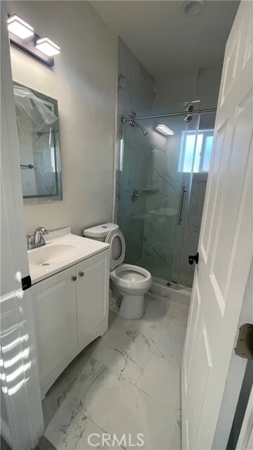 Building Photo - 3662 Vineland Ave