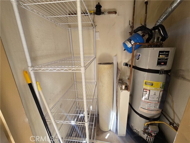 Building Photo - 22681 Oak Grove