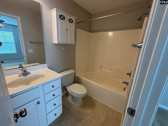 Building Photo - 739 Garden Forest Road