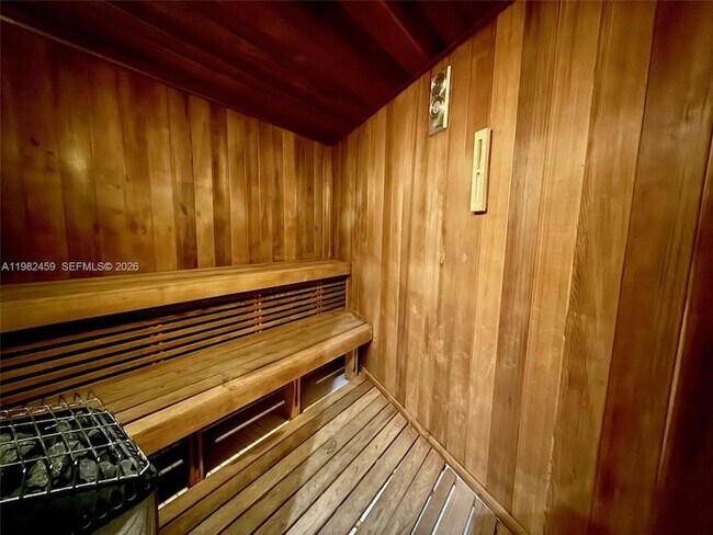 Building Photo - 3530 Mystic Pointe Dr