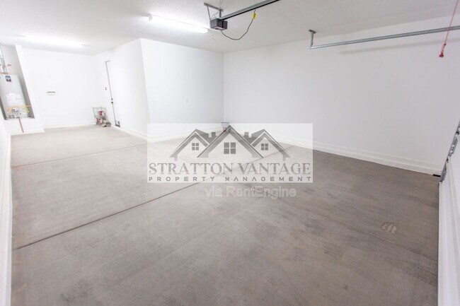 Building Photo - 13413 W Tether Trail