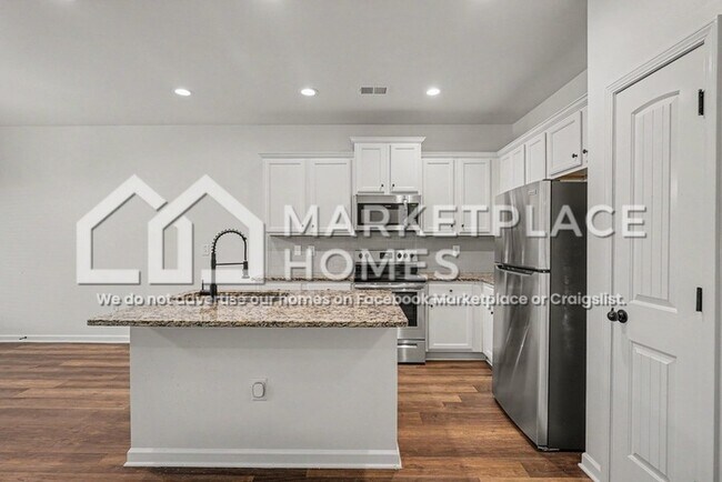 Building Photo - 6027 Oak Bend Ct