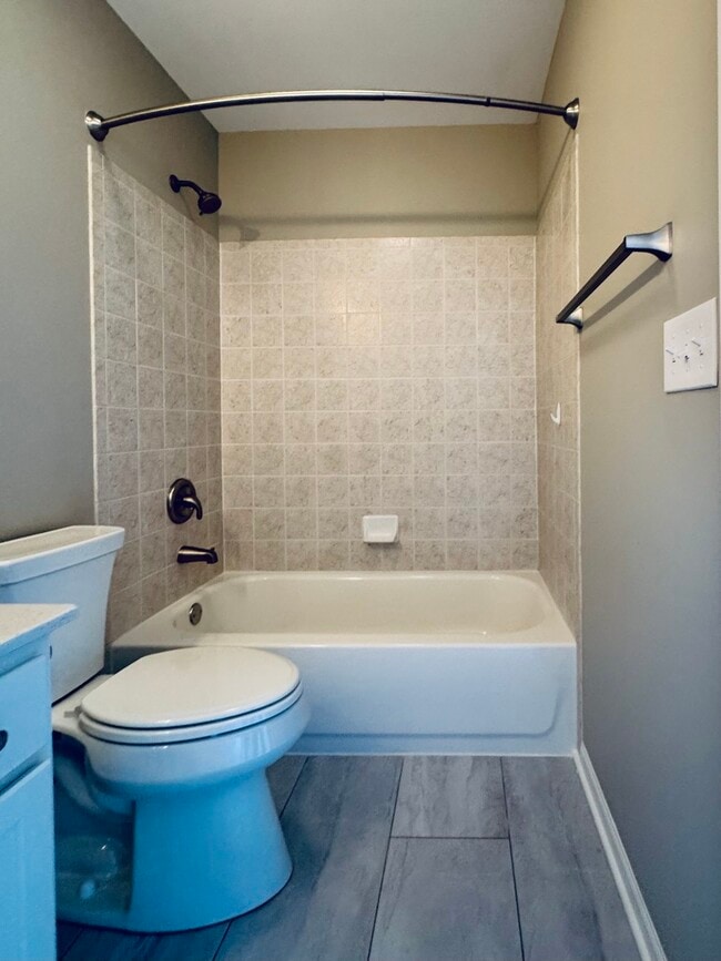 Building Photo - 404 N Patriot Dr