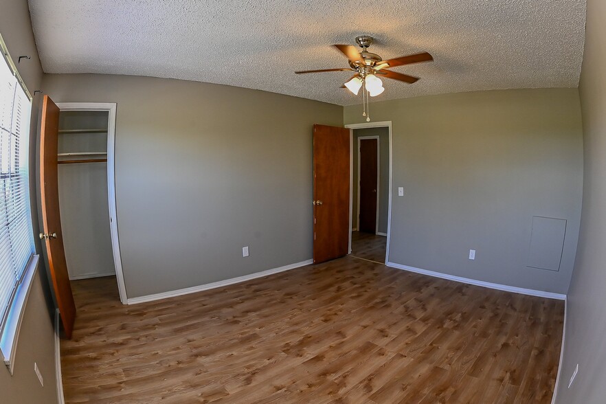 Building Photo - 2054 Garland Ave