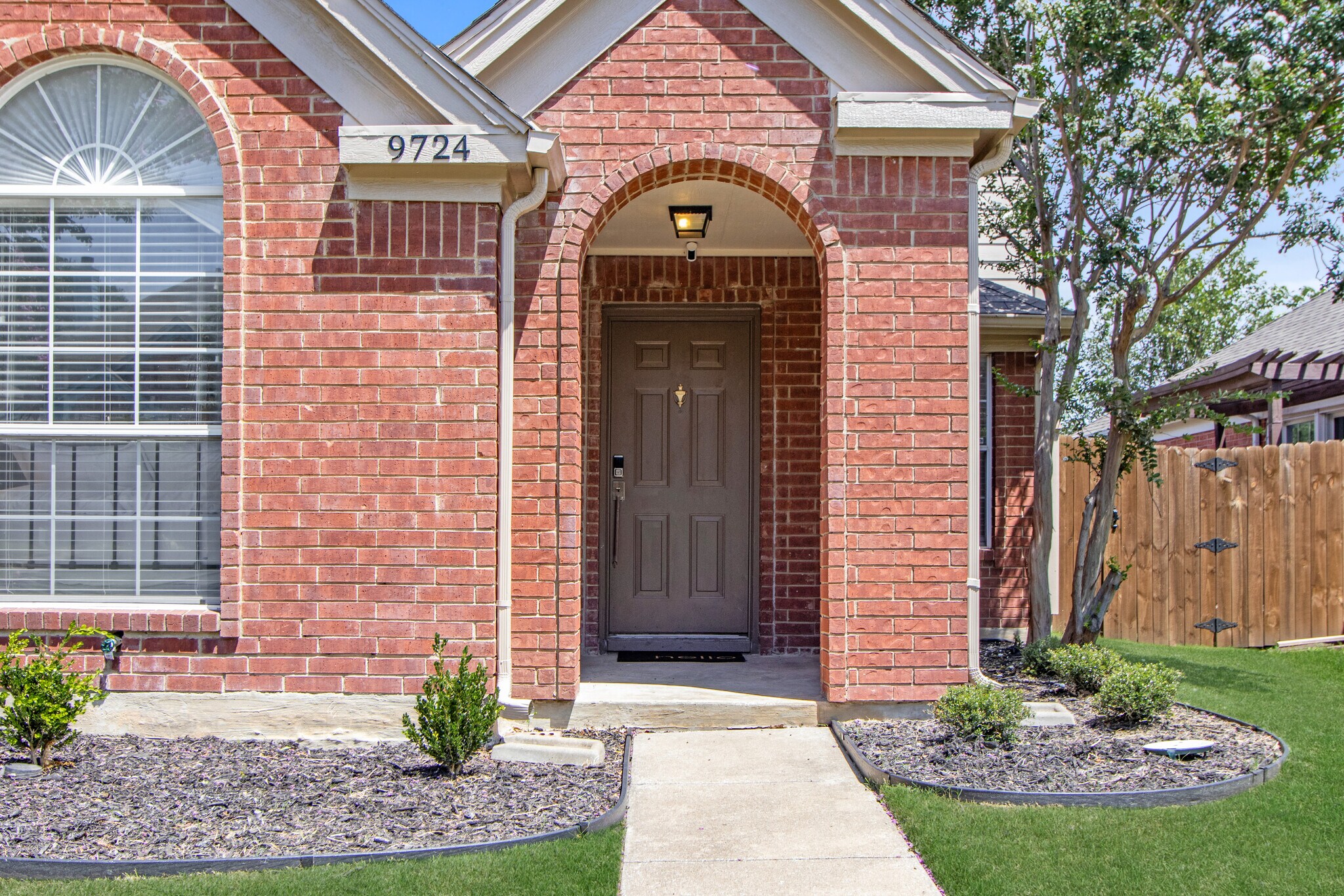 Building Photo - 9724 Preston Vineyard Dr