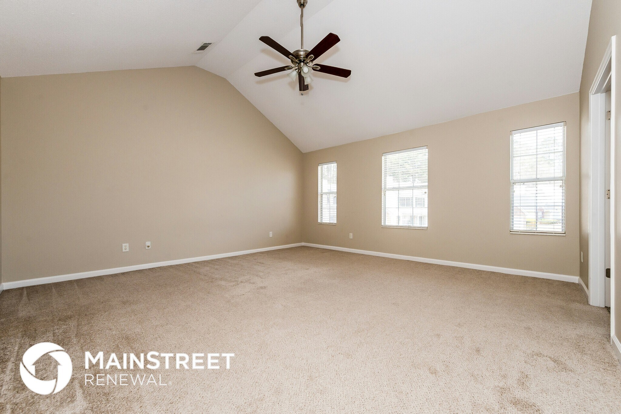 Building Photo - 473 Hillandale Park Dr