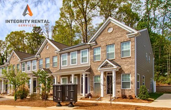 Building Photo - BEAUTIFUL 2 Bedroom Townhome in Cox Mill District - SPRING SPECIAL