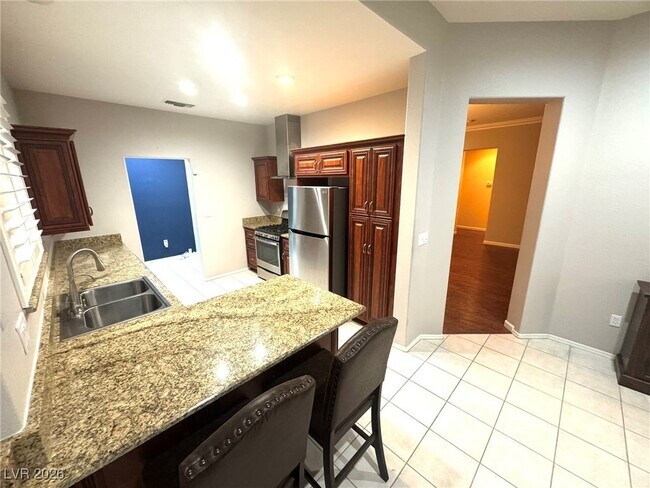 Building Photo - 2008 Bellview St