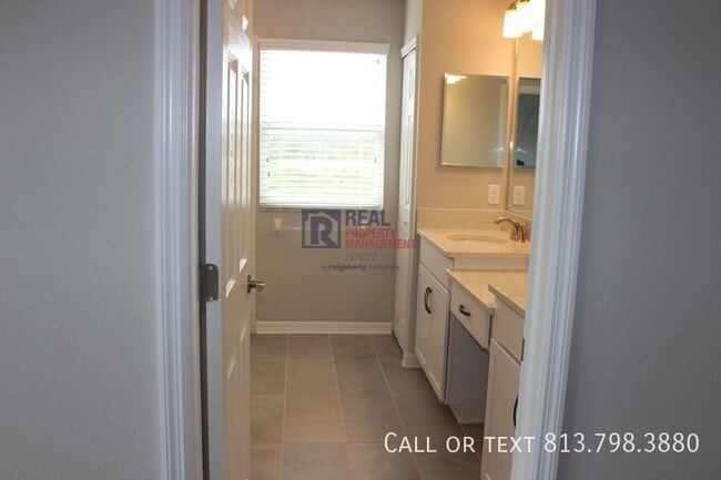 Building Photo - 2454 Stapleford Pl
