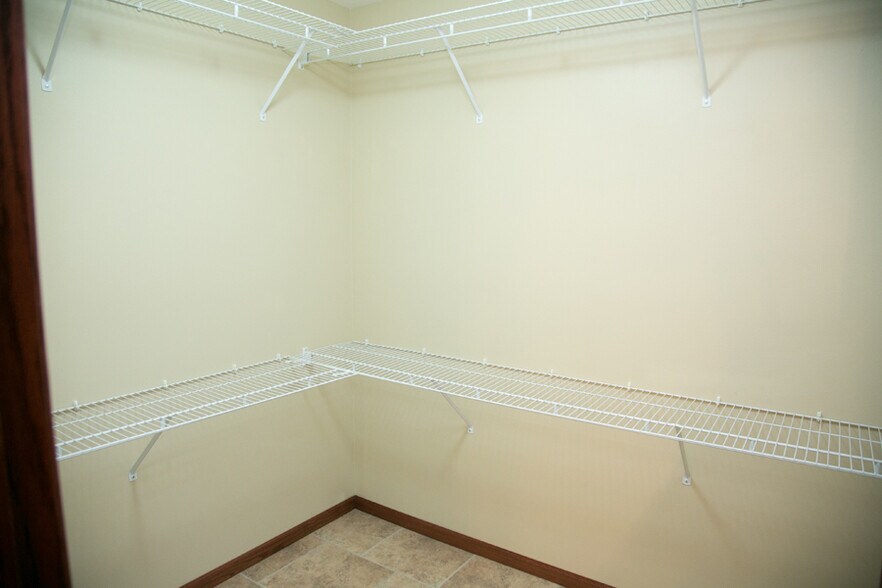 Building Photo - 8460 Old Highway Rd