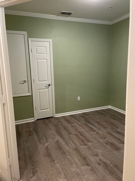 Building Photo - 2576 San Tecla St