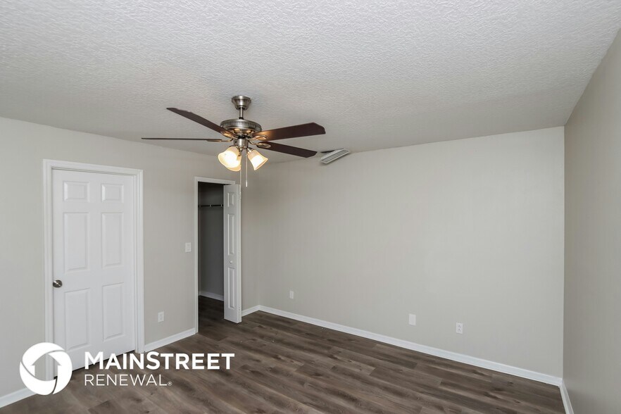 Building Photo - 1306 Alcazar St SE