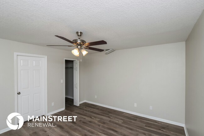 Building Photo - 1306 Alcazar St SE