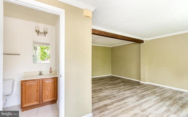 Building Photo - 6707 Ammendale Way