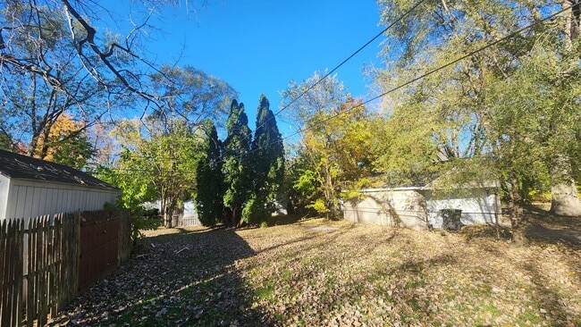 Building Photo - 6120 Marvin St