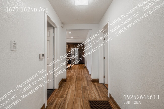 Building Photo - 1675 162nd Ave