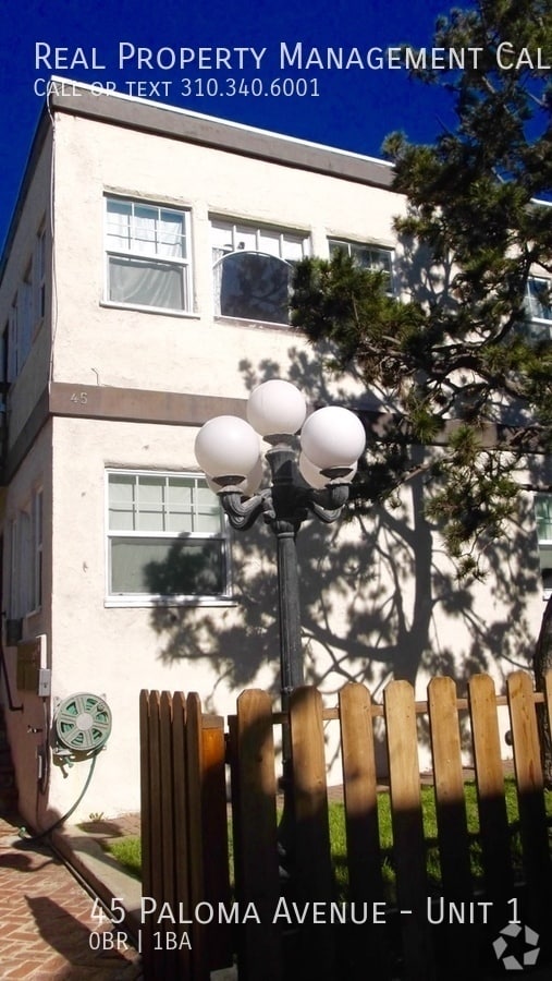 Building Photo - Adorable Venice Beach Studio Apartment by ...