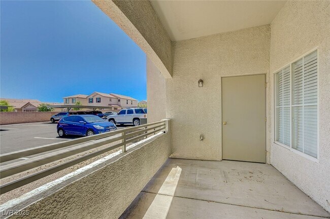 Building Photo - 6160 Rumrill St