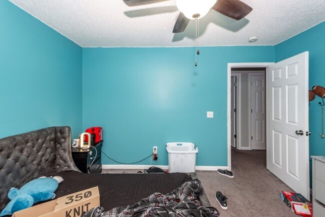 Building Photo - 5 Bedroom 3 Bath Home in Moss Grove Planta...