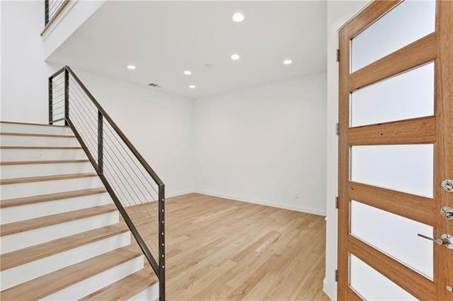 Building Photo - 2329 Vagas St