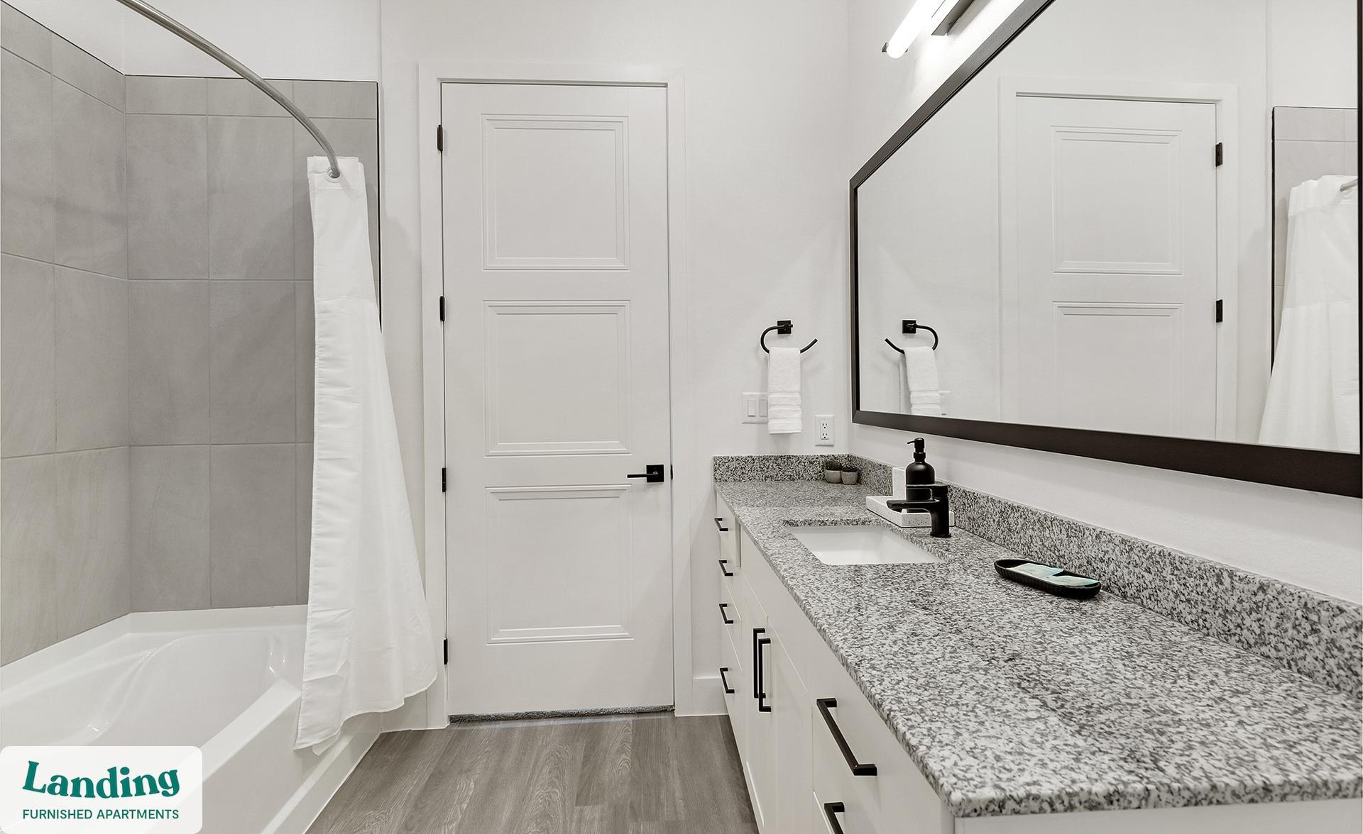 Building Photo - 650 E Sycamore St