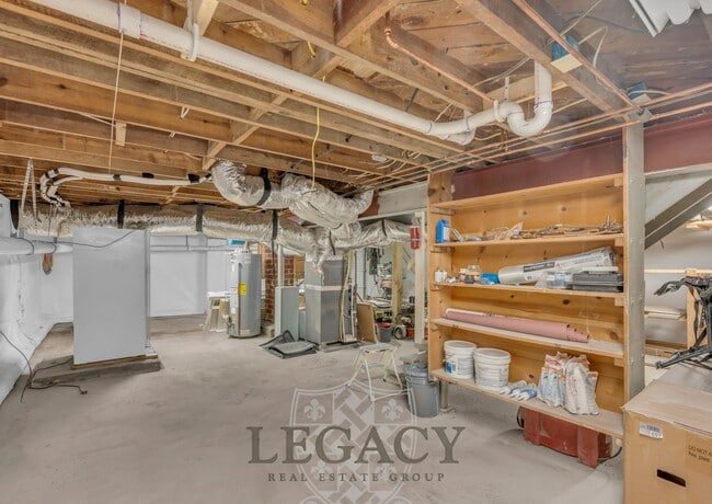 Building Photo - 719 Woodmere Dr