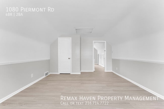 Building Photo - 1080 Piermont Rd
