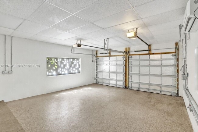 Building Photo - 5735 N Bay Rd