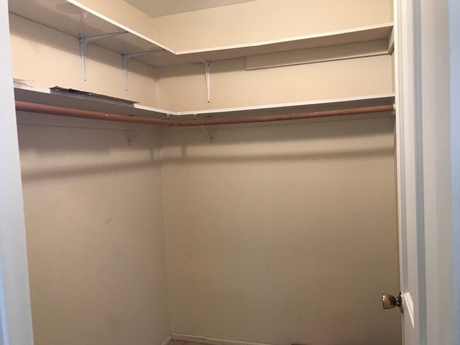 Building Photo - COMING SOON! Beautiful 4 Bedroom 2.5 Bathr...