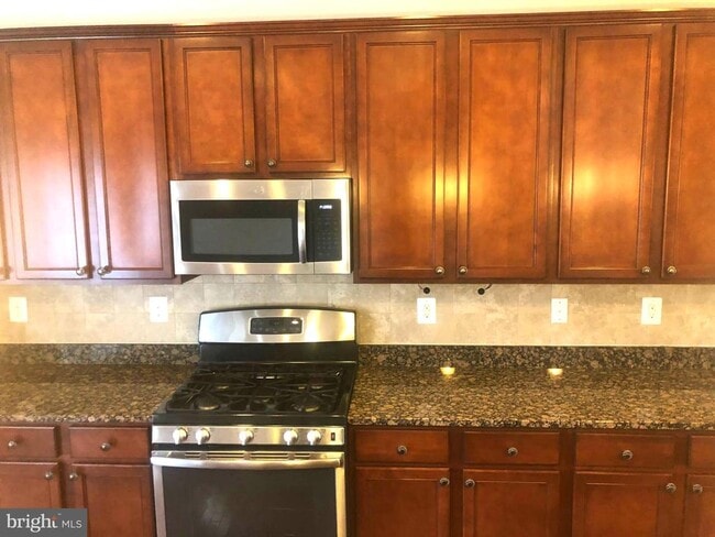 Building Photo - 6786 Green Mill Way