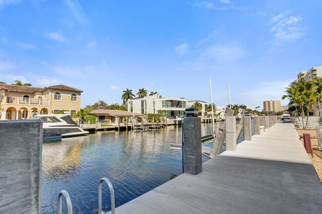 Building Photo - 1391 S Ocean Blvd