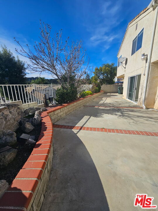 Building Photo - 25232 Carson Way