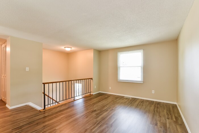 Building Photo - 11401 McDowell Dr