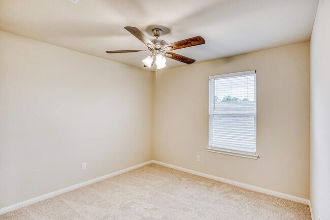 Building Photo - 8212 Sunberry Shadow Dr