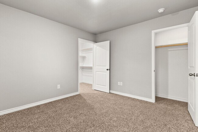 Building Photo - 304 Blair St