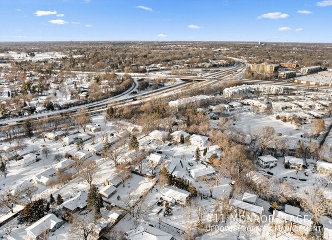 Building Photo - 411 Monroe Pl