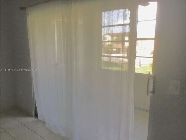 Building Photo - 12755 SW 16th Ct