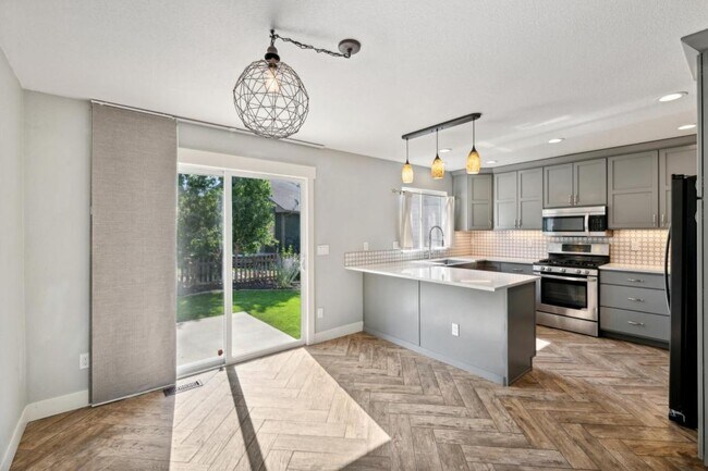 Building Photo - 940 Durum Ct