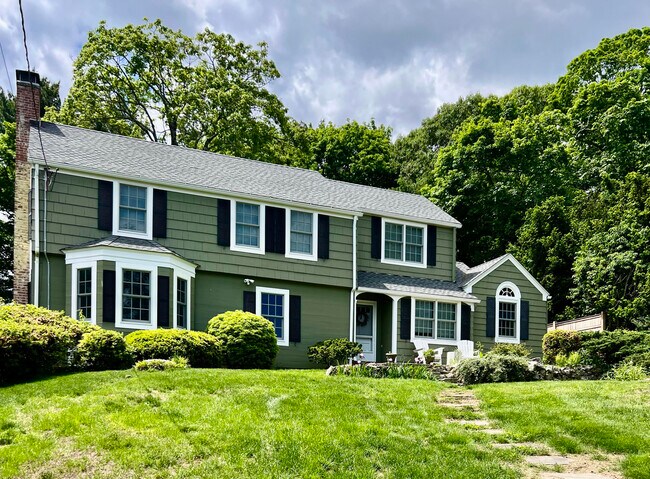 Building Photo - 88 5 Mile River Rd