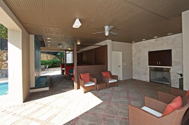 Building Photo - 4561 Olde Perimeter Way
