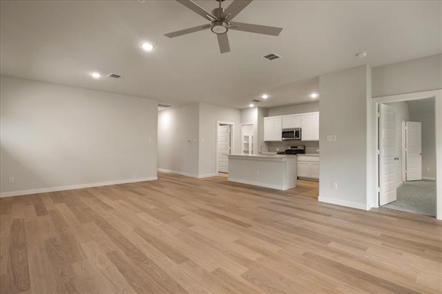 Building Photo - 1010 Honeydew Ln