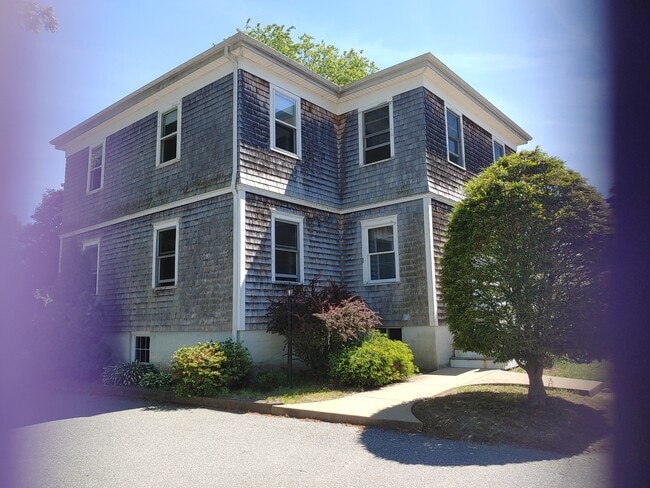 Building - 15 Hammond St