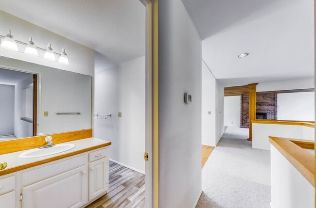 Building Photo - 3 Bedroom Home on Peaceful Property
